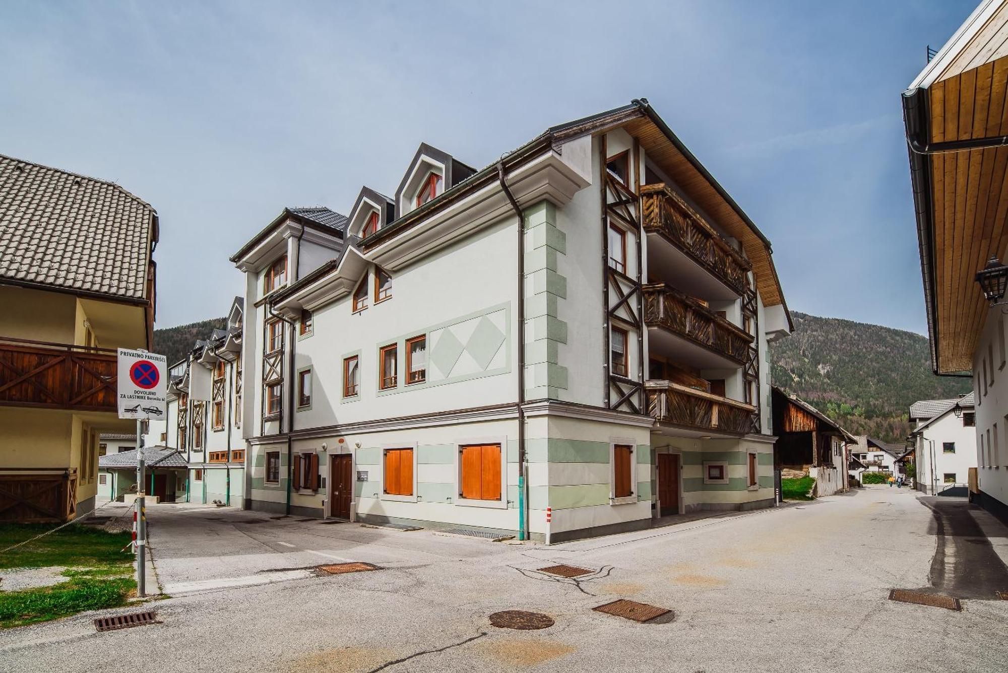 Apartments Slavec With Free Onsite Parking Kranjska Gora Δωμάτιο φωτογραφία