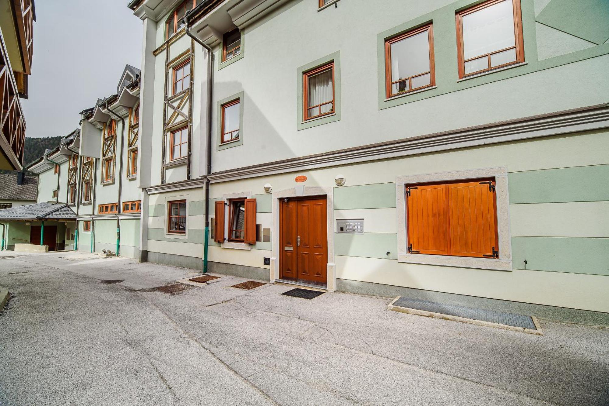 Apartments Slavec With Free Onsite Parking Kranjska Gora Εξωτερικό φωτογραφία