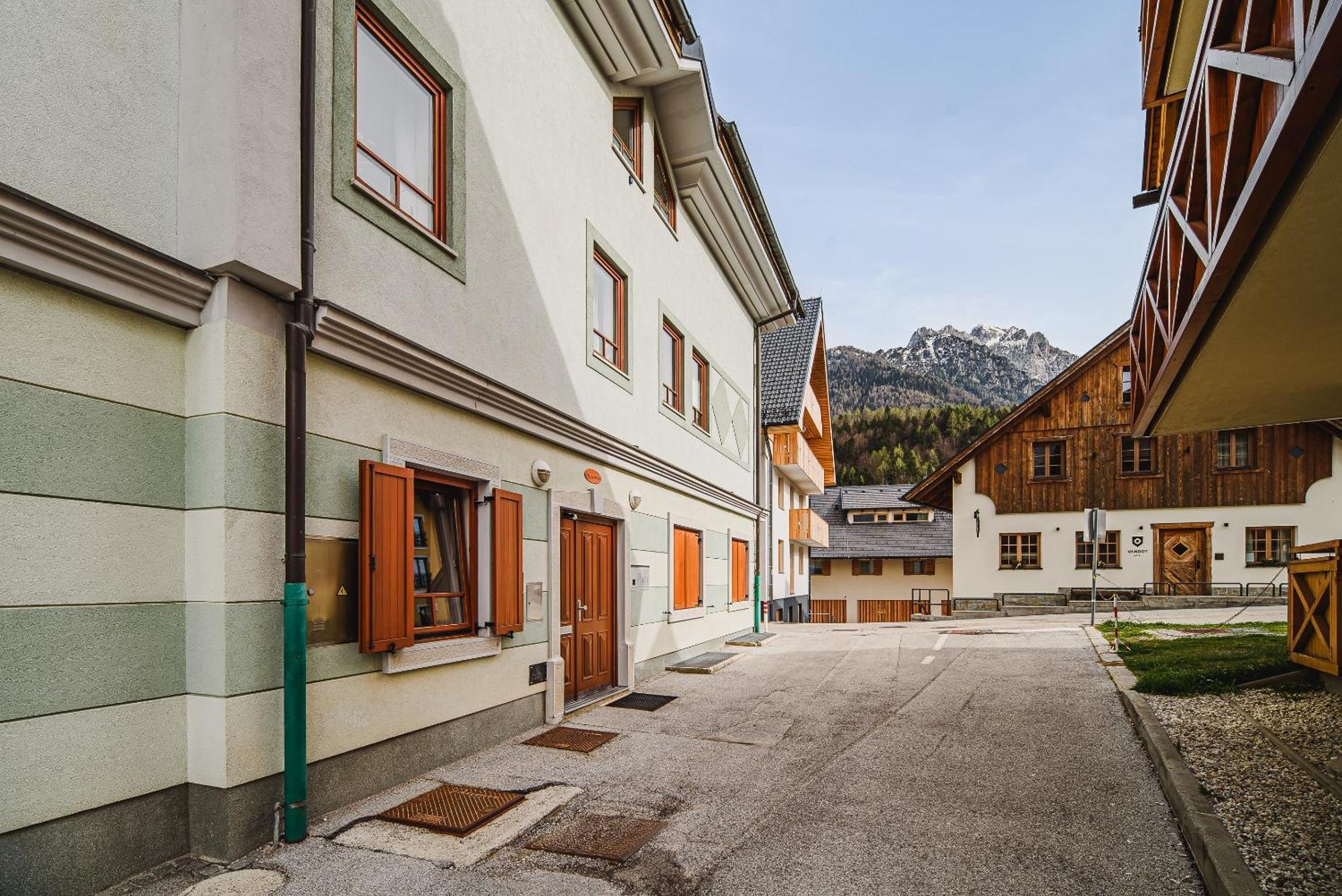 Apartments Slavec With Free Onsite Parking Kranjska Gora Εξωτερικό φωτογραφία